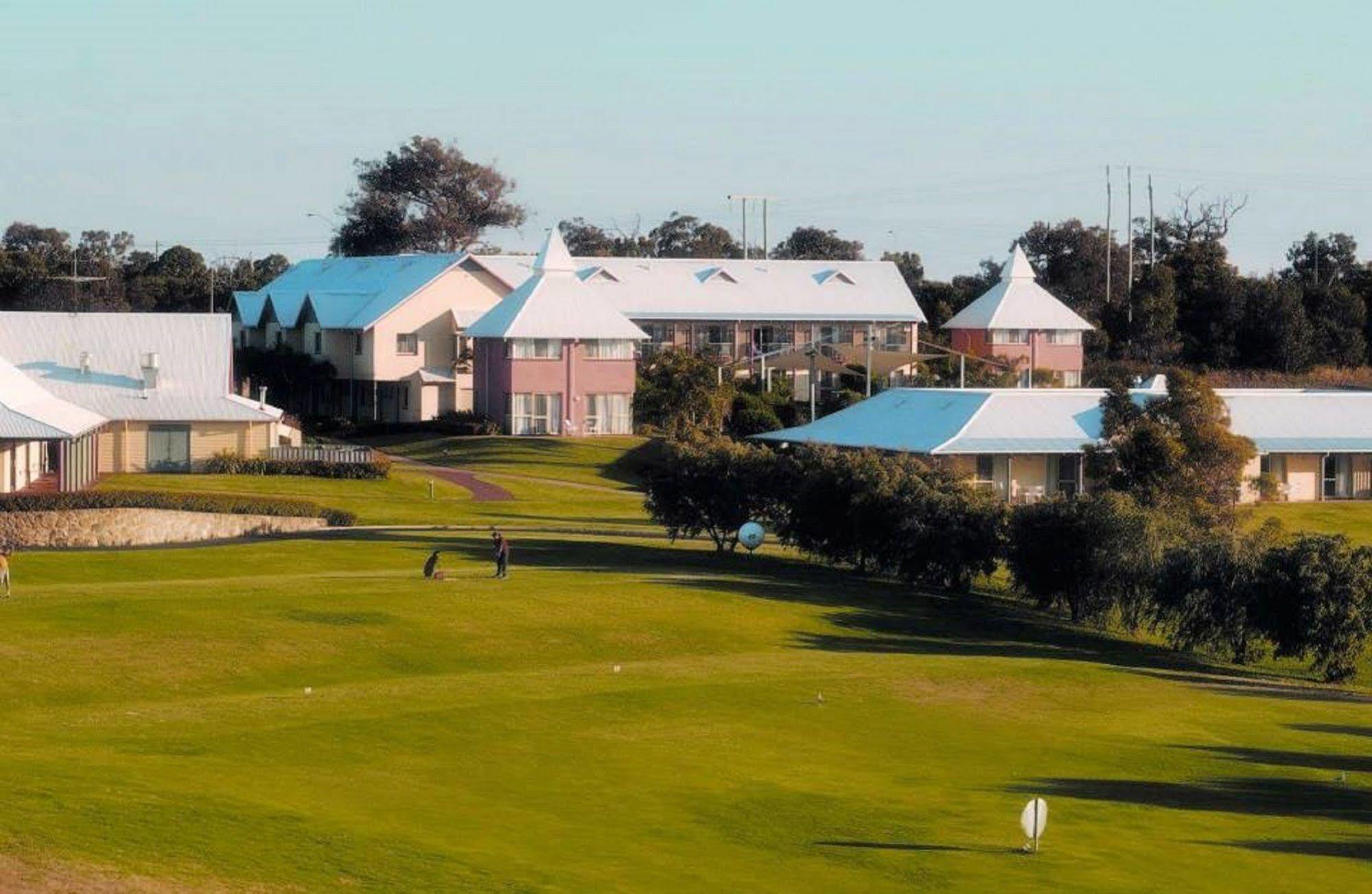 Mercure Bunbury Sanctuary Golf Resort Exterior foto